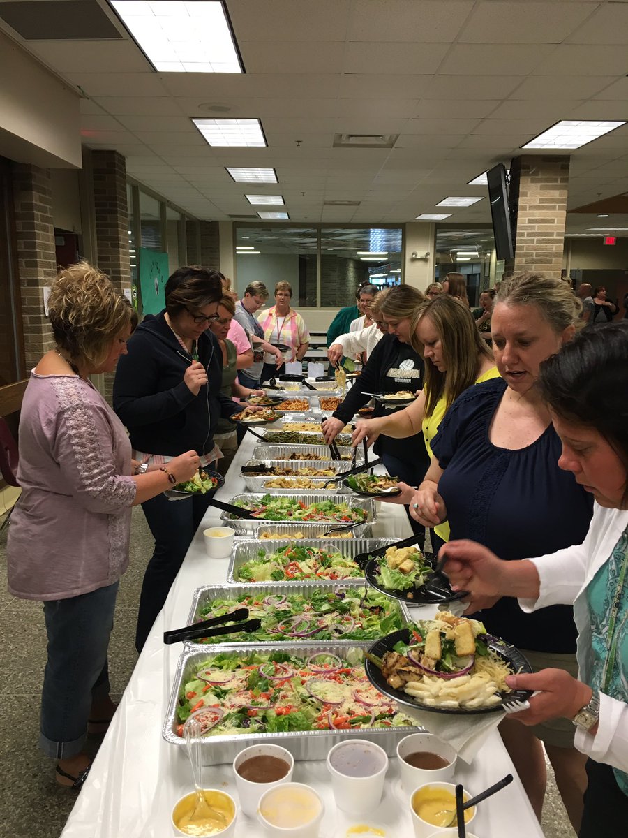 GHSWoodmen's tweet photo. Huge thank you to @carinositalian for donating lunch today for our incredible staff. https://t.co/qXRjaoMDHR