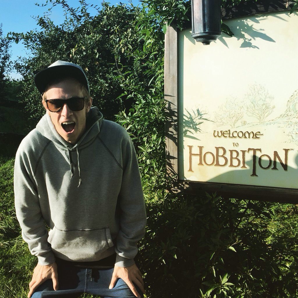 sungattack's tweet image. 