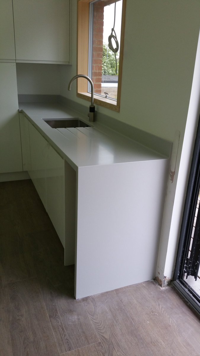 SheffieldSolid's tweet photo. Hi-Macs worksurfaces installed today in Lincolnshire #madeinsheffield #sheffieldissuper https://t.co/OZ0KUPgxQI