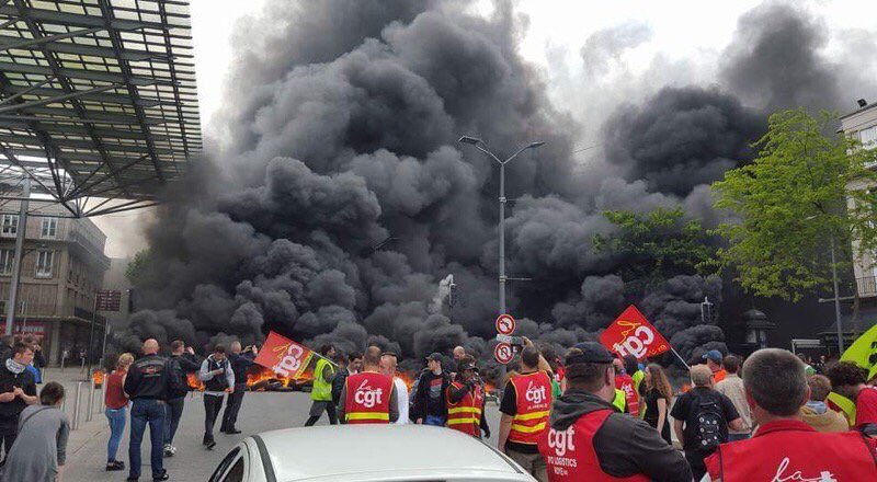 RenaudDeschamps's tweet image. Ils cassent ce que nous construisons.
Ils détruisent la confiance que nous installons.
Amiens mérite bien mieux.