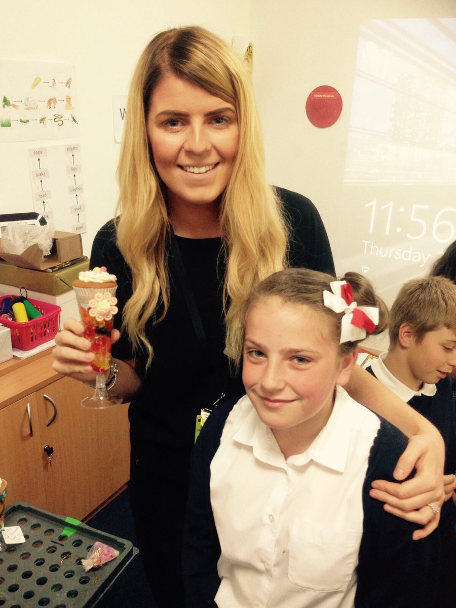 Y6WCPS's tweet photo. Thankyou SO much for all the special gifts! Will treasure them forever ❤️ @LouiseThorpe7 #thebest ⭐️ https://t.co/JcF1gVPLqo