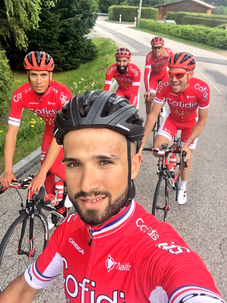 BouhanniNacer's tweet photo. Bonne journée d'entrainement aujourd'hui dans le massif des Vosges🚴🏽⛰sortie de 6h-->161km 3500m dénivelé😅 #Gerardmer https://t.co/qGFTklCQCY
