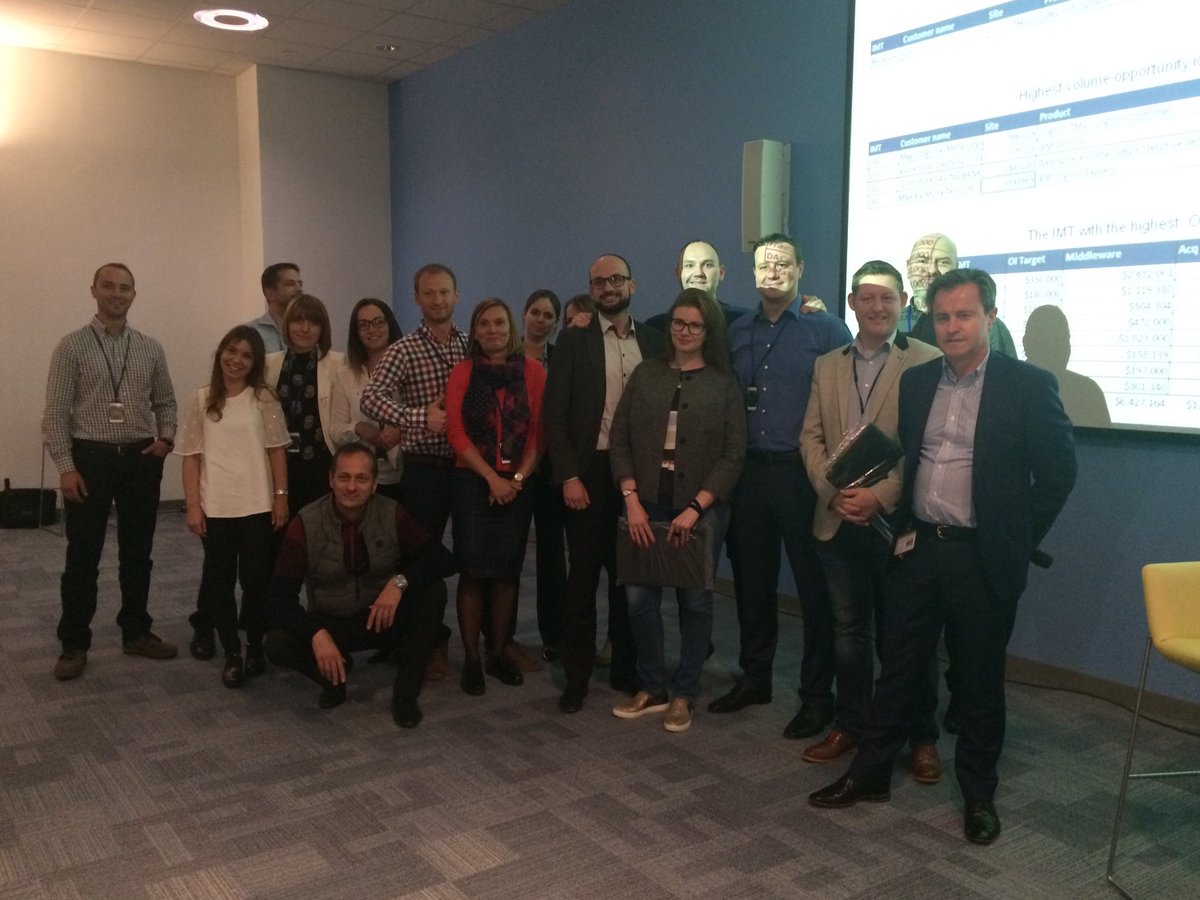 CarolMullen22's tweet photo. Congrats to the CEE team -winners of the reinstatement blitz! #EUSnSUni #learnsharegrowrepeat @scaulfield11 @abcahn https://t.co/SKEbQN6VTl