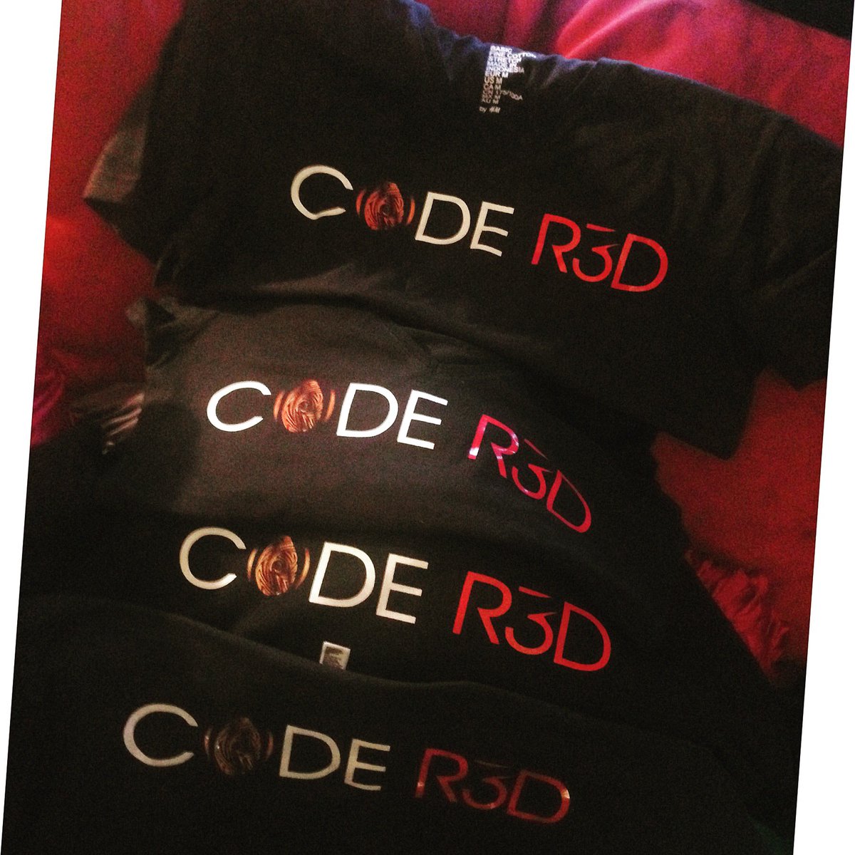 CodeR3d_Apparel's tweet photo. Stacked And Ready 2 Ship | Popular Black V-Necks | ALL Sizes Available | LAUNCH SALE NOW! #codeR3d #tshirts #tanks https://t.co/VJXLOqllG8