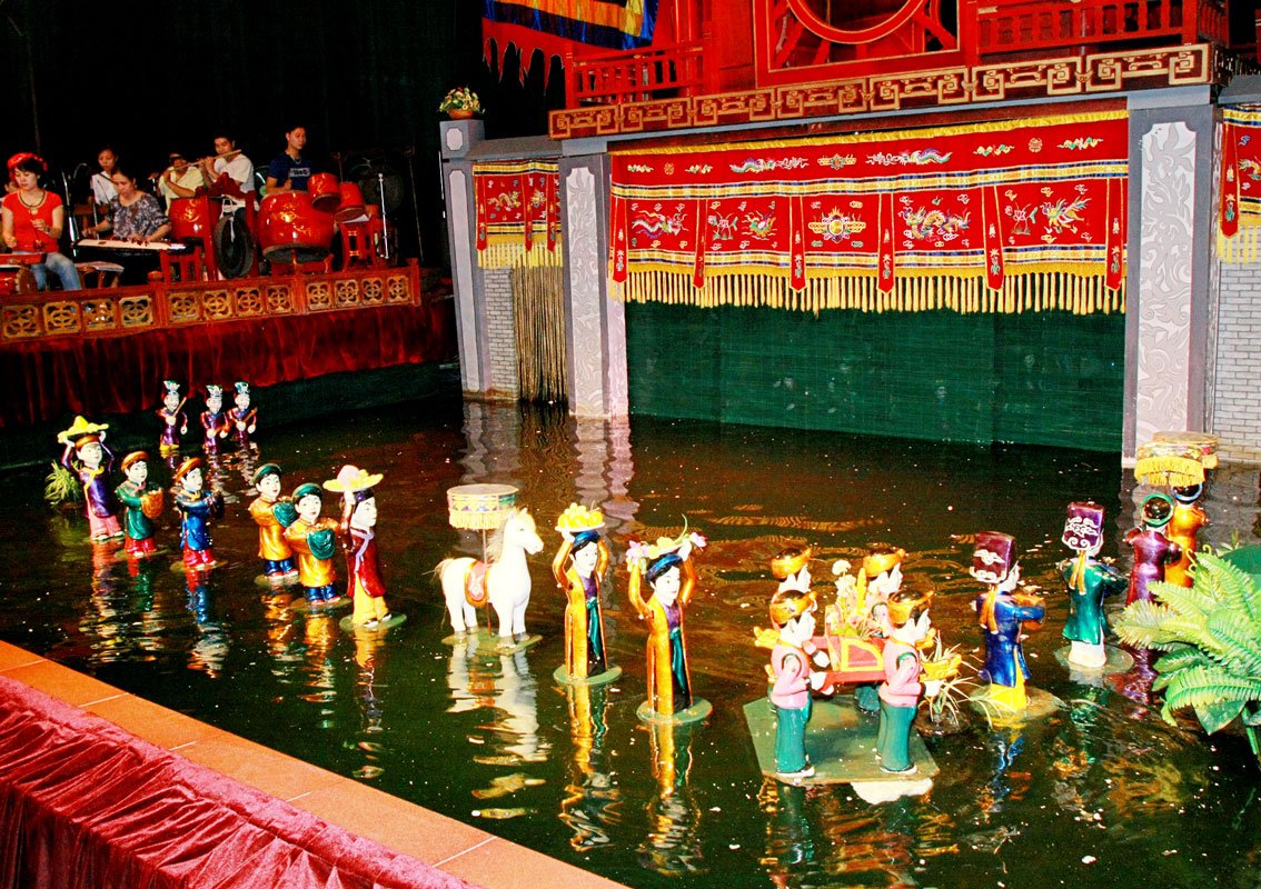 yourvietnamtrav's tweet photo. https://t.co/GEBShNLdoN Top 10 things to do in Hanoi #HanoiTravelGuide #WaterPuppetShow #Asia #VietnamVisit https://t.co/qliy9lYSDz