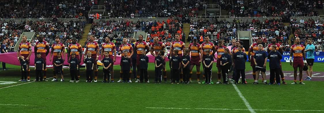 <a href="/PeterleePumasRL/">PeterleePumasRLFC</a>  littlies with <a href="/Giantsrl/">Huddersfield Giants 🐮🔔</a> for magic weekend, strong rumour of a trip to Huddersfield going round.