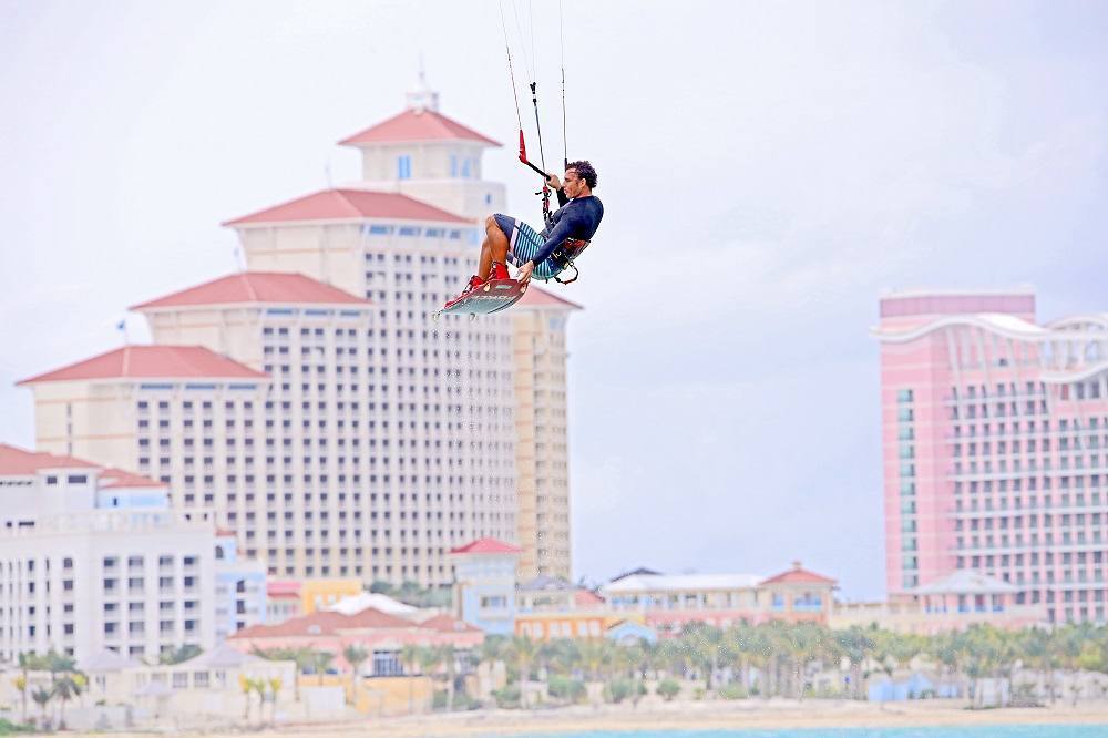 #tbt to a great day on the water at Go Slow Bend jumping in front of the abandoned hotels 🏨👻 👊✊🤘✌ #Bahamas #cabrinh…