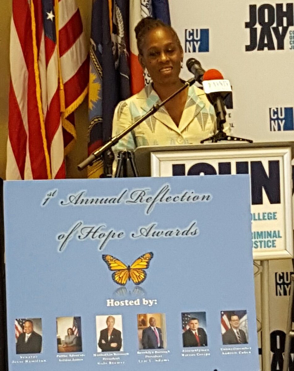 SenatorHamilton's tweet photo. Thank you @Chirlane for speaking about #ThriveNYC at our #ReflectionOfHope awards ceremony at @cunynewswire. https://t.co/mNGhDTxjwl