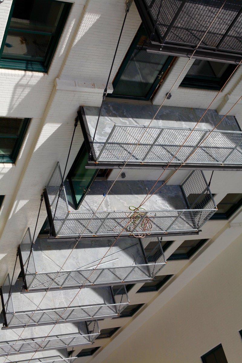 Need some ideas to fill your new balcony with plants? containergardening.about.com/od/containerga…