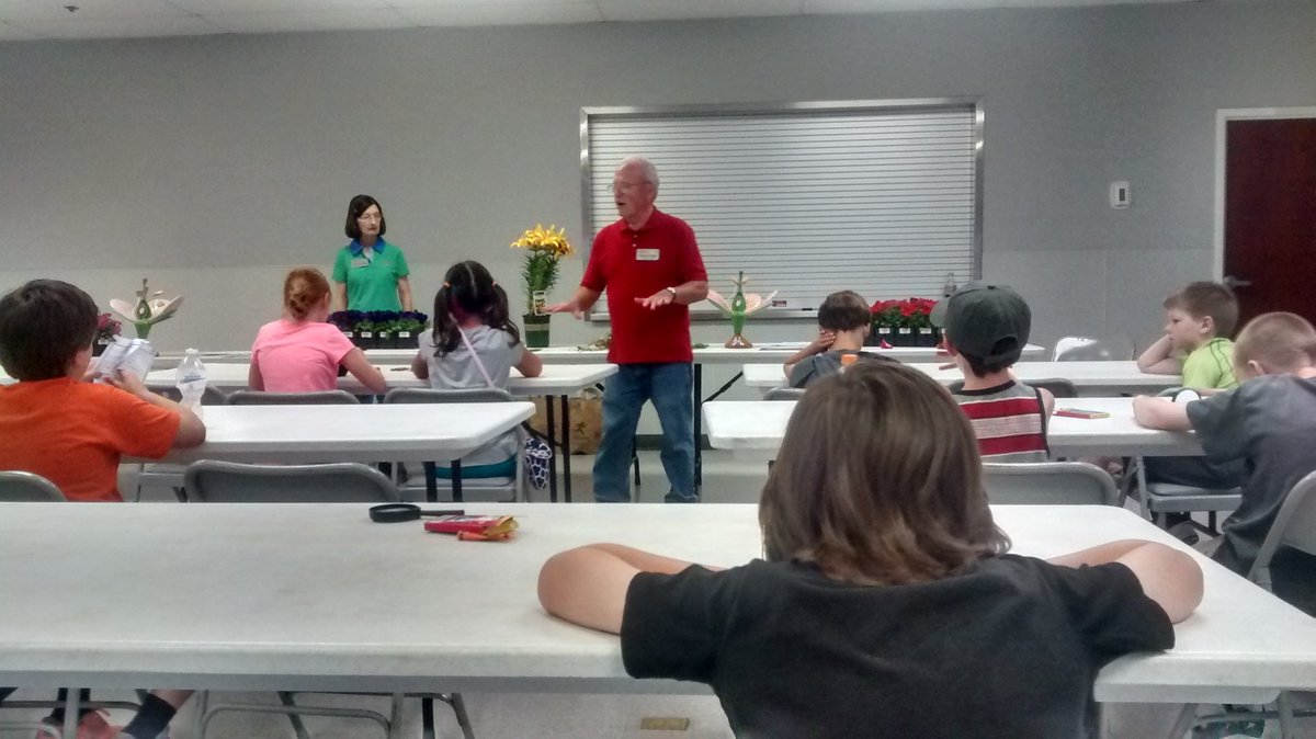 SirLearnALot's tweet image. Surviving the rain by bringing plants indoors with us