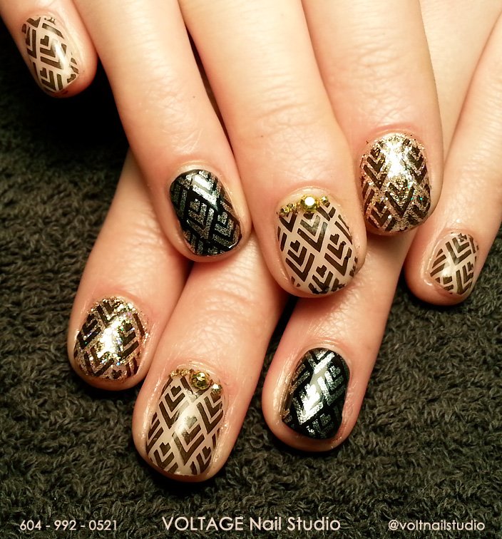 Voltnailstudio's tweet photo. #VNS #POTD: Corrector Gel Mani w/ IBD "Black Lava" $45 #nailstamping #NOTD #YVR #blacknails #springnaiils #nailart https://t.co/2HYD8Awho8