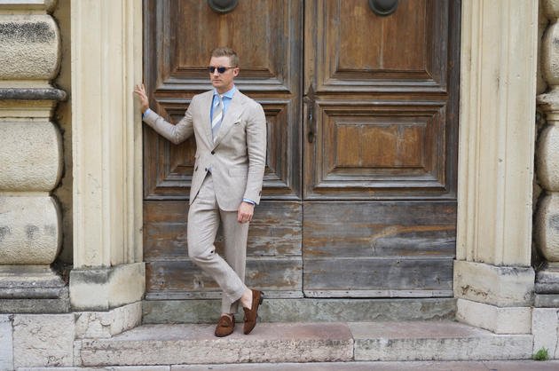 5280Magazine's tweet photo. .@BeckettRobb's new Denver outpost will ensure you're the best dressed man around https://t.co/lPcqBOIz4q https://t.co/iC2YCuYkzA