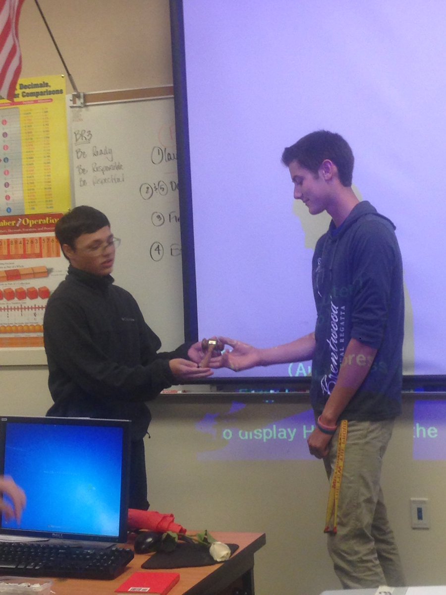 Capital_FBLA's tweet photo. Getting sworn into office !!!!💵💸 https://t.co/JJbRIw3XHo