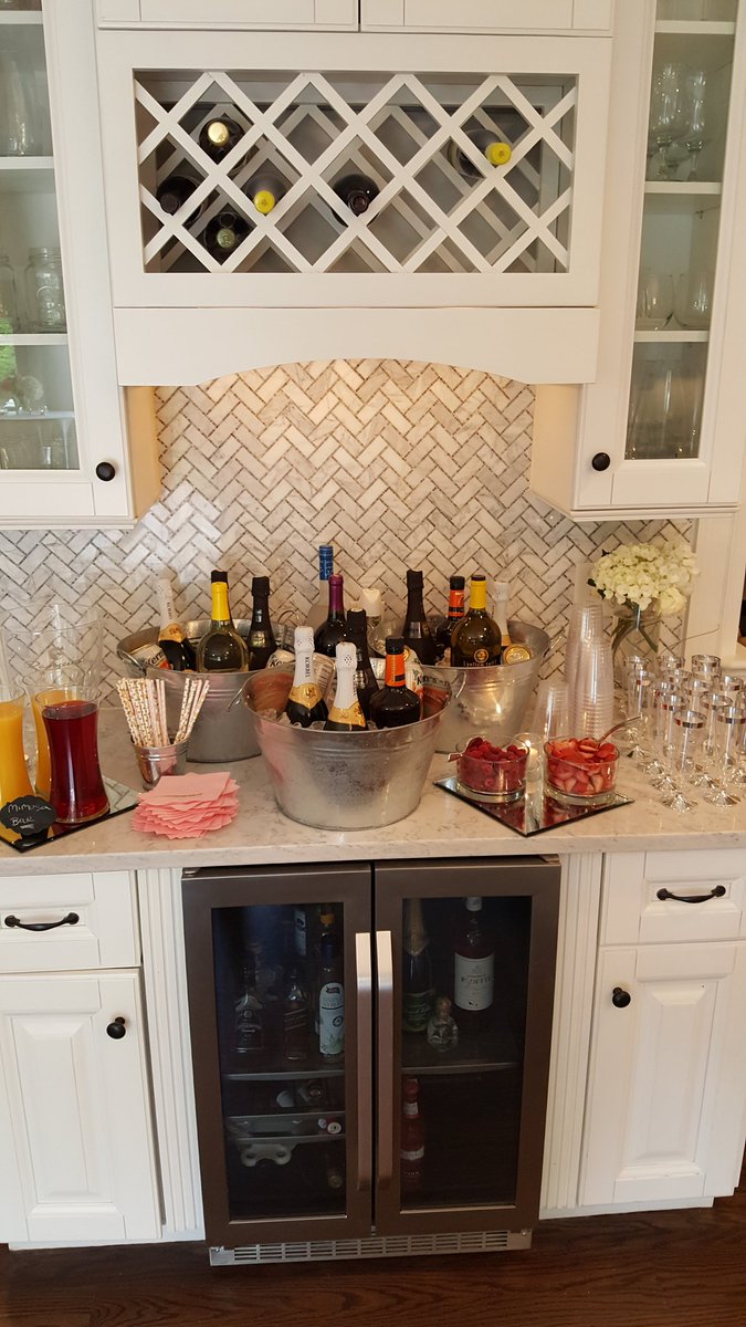 chefcovas's tweet photo. Let's do a #bubbly #brunch ! #bridal #shower time so much fun @chefcovas https://t.co/vv5wGhnBH3