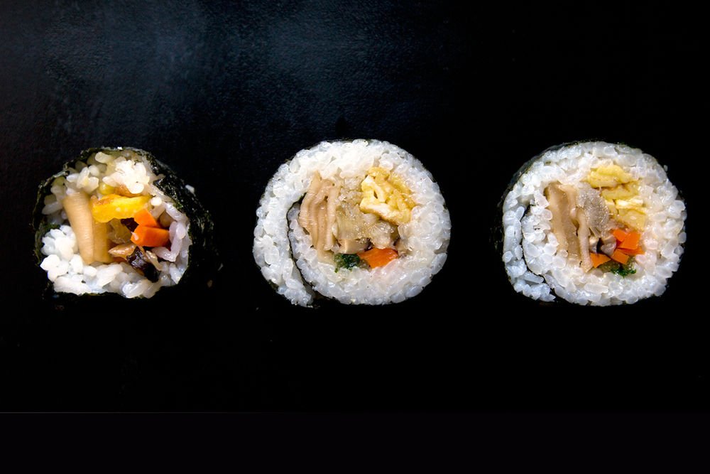 SAVEURMAG's tweet photo. Craft is everything in Japanese cuisine, even when the food’s made of plastic https://t.co/sd5pI63fLs https://t.co/NYVKhXJY2q