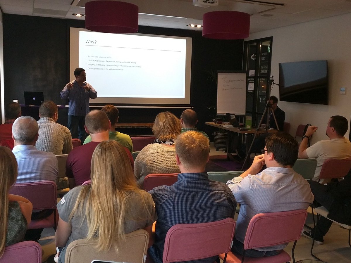 SDN_Community's tweet photo. Eerste sessie #fixxup https://t.co/WCfi0erIb0