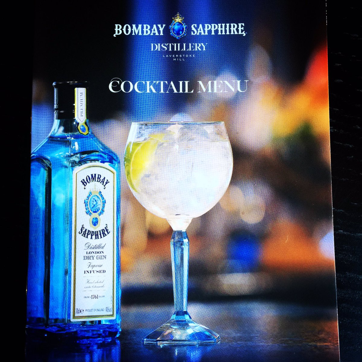 #cocktails as the sun goes down at our launch event tonight! ☀️<a href="/homeofbombay/">Bombay Sapphire Distillery</a> #dating #events #Hampshire