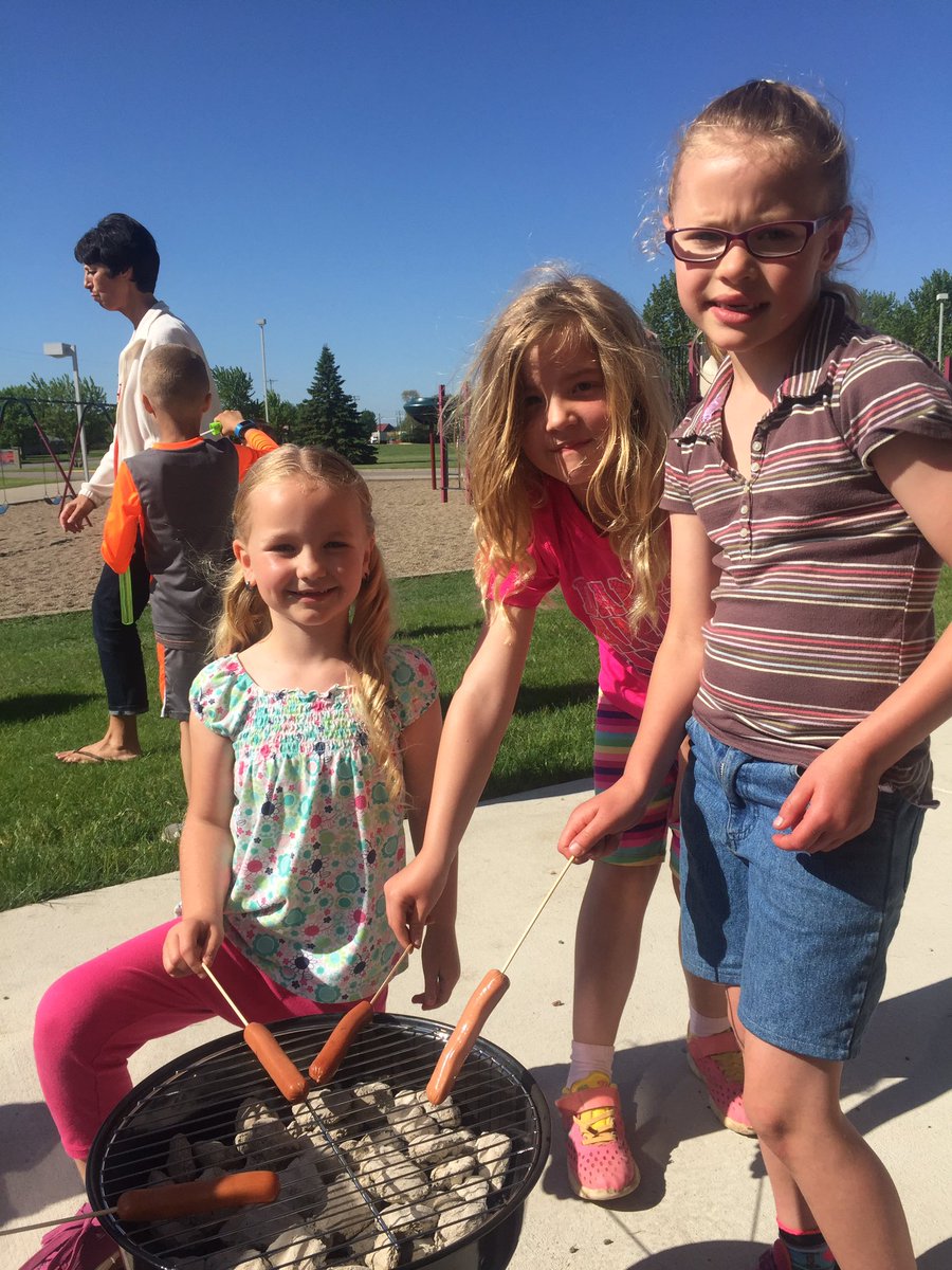 LinzkMrs's tweet image. More Camping Day fun!!! @CSEROCORI #cse2028 #csestrong