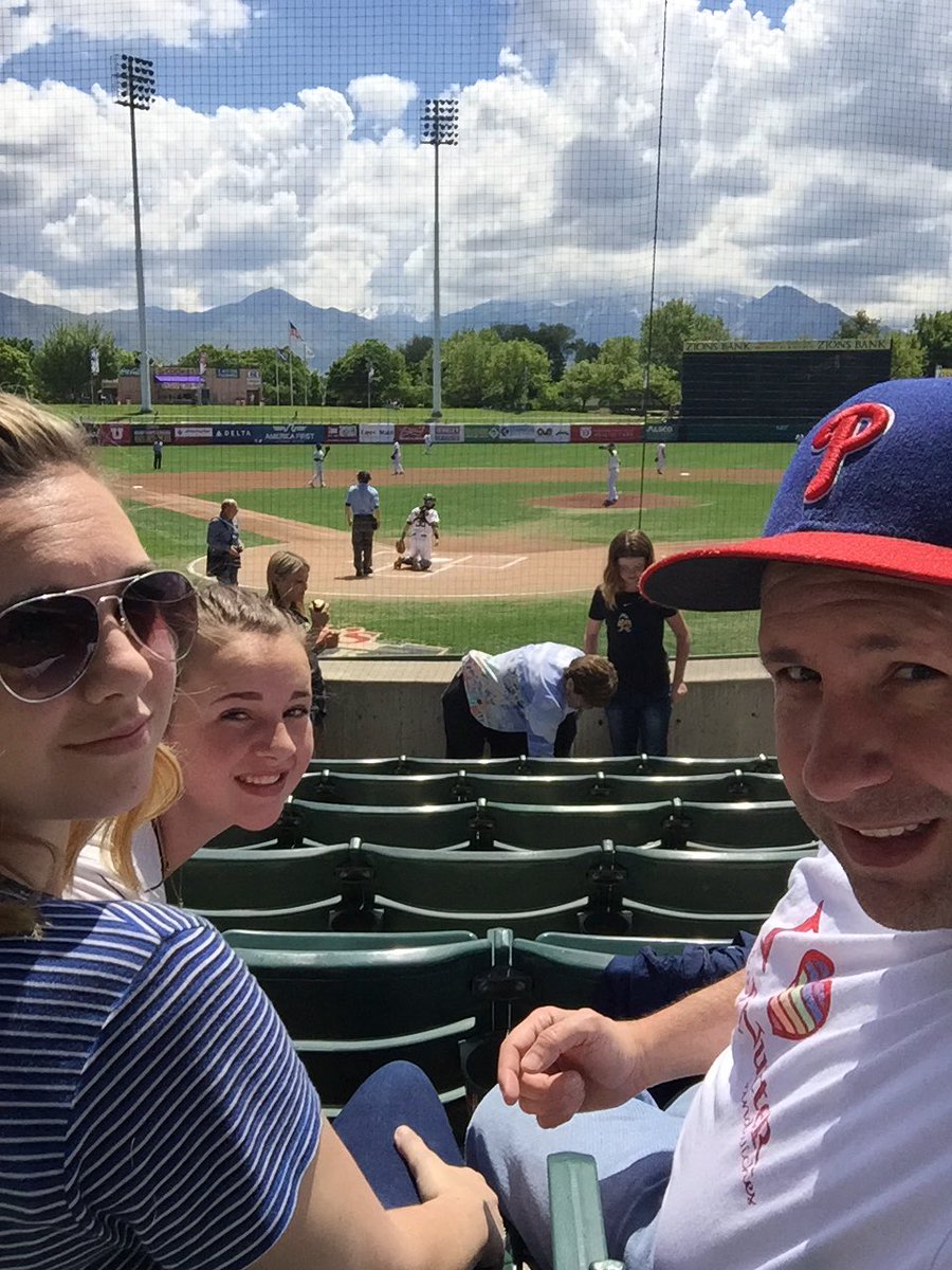 cougarfanmatt's tweet photo. Happy bday to me. @SaltLakeBees #funwithdaughters #daygame https://t.co/kDK3ZfUapp