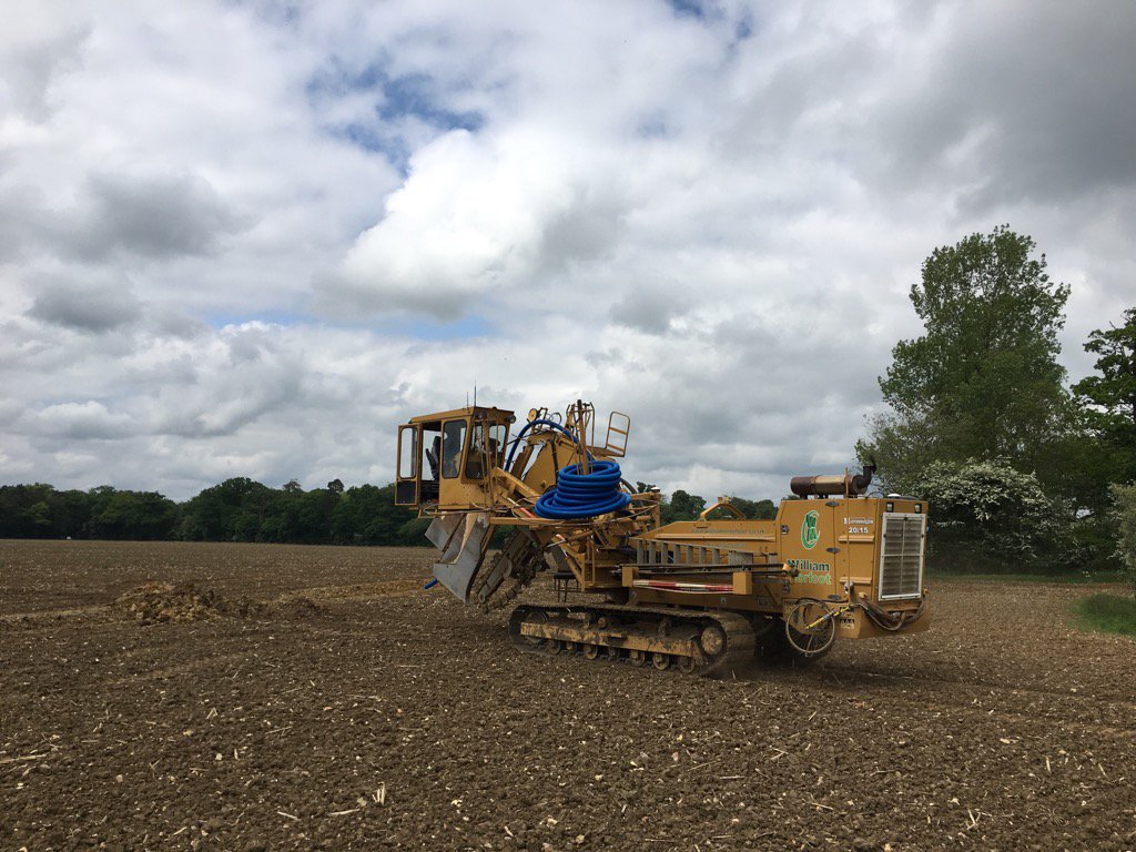 WilliamMorfoot's tweet photo. Drains going in today replacing a 50year old scheme. #LandDrainage #boostyields #happyfarming https://t.co/r1ELOZb2Yc