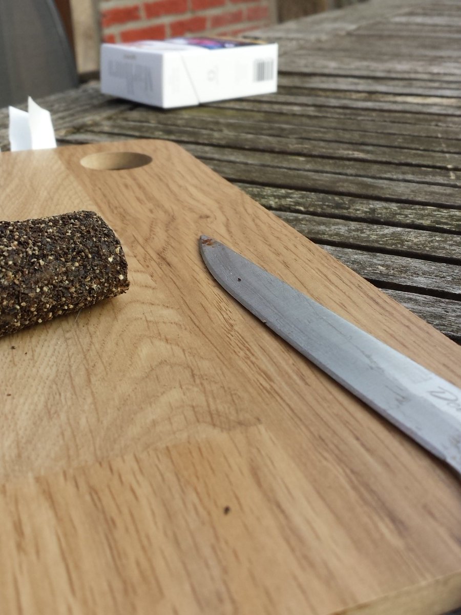 HenninTim's tweet photo. #sharpknive #noscratches #floorsforreallive #pergo https://t.co/GSn5uALC7L
