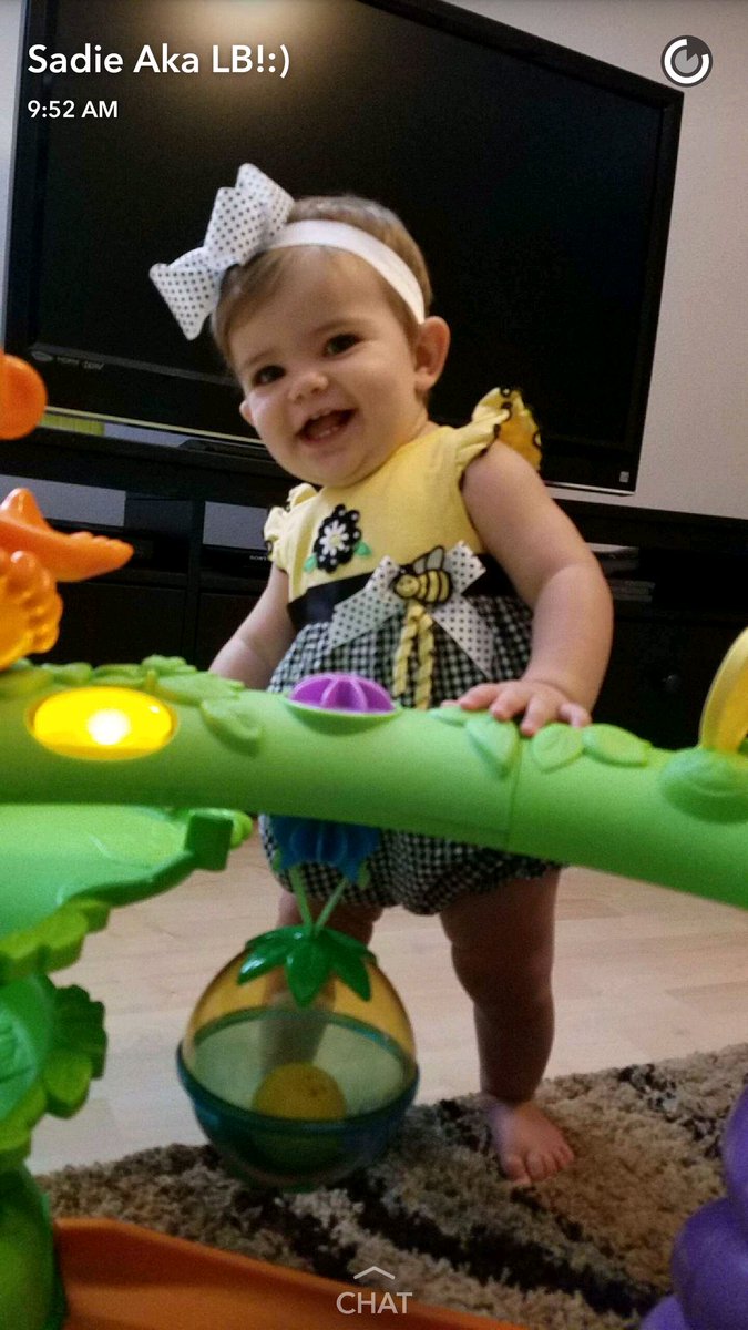 gabbs121212's tweet photo. Olivia appreciation post!😄💟 I couldn't of asked for a better niece 😙 #besties #aunta ✊💓 https://t.co/Uz2v4jSpYy