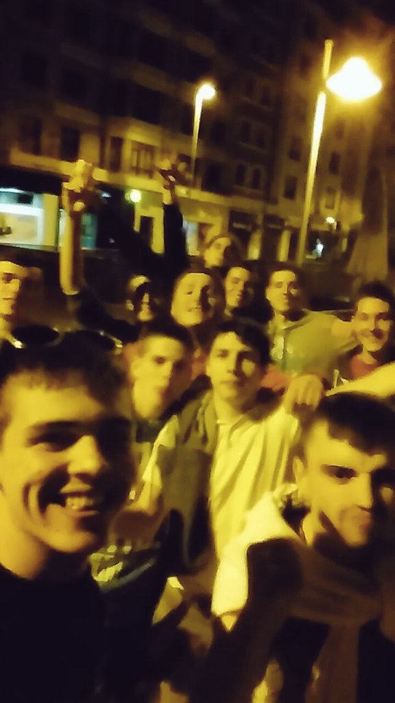 RobertoRoncal's tweet photo. Buena noche de Juevintxo!! https://t.co/eFjcrUm4aZ
