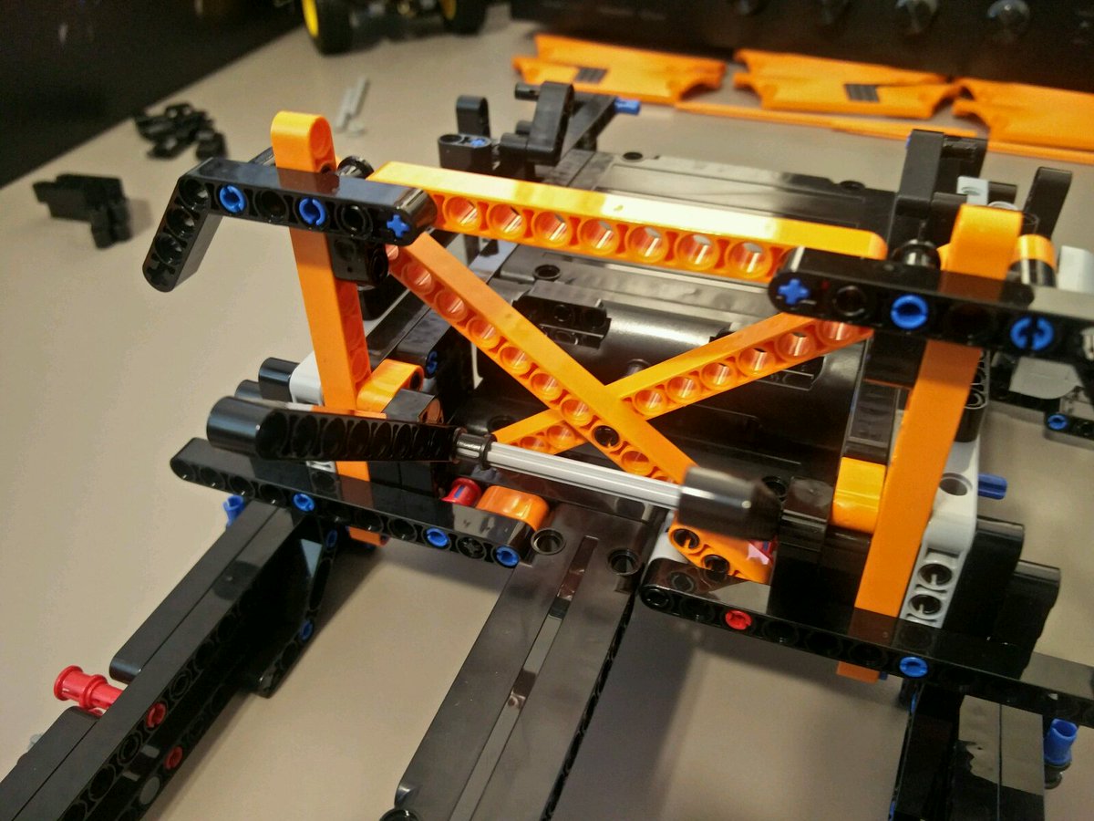 Mootsfox's tweet photo. Step 494 and 495: mate body to monocoque. Also roll cage and intake detail. #lego #rumblelife https://t.co/hs77l0fMpB