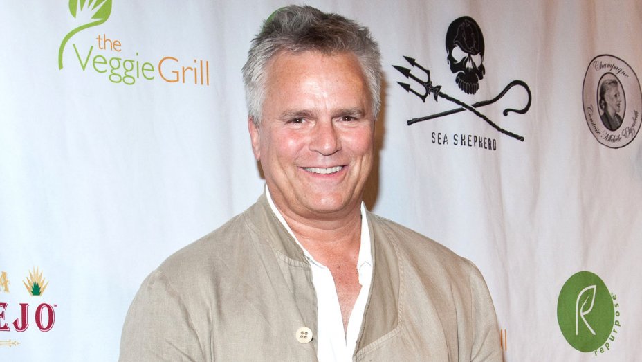 THR's tweet image. Richard Dean Anderson to executive produce doc from Sea Shepherd Conservation Society thr.cm/QEeF0B