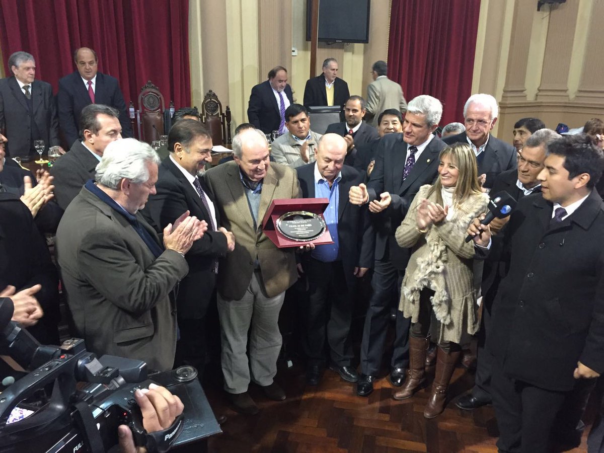 miguelisaok's tweet photo. Y en el Senado, un gusto: homenajear a @canal11salta por sus 50 años al aire. Un testigo de la vida salteña. https://t.co/ua7onuGUsi