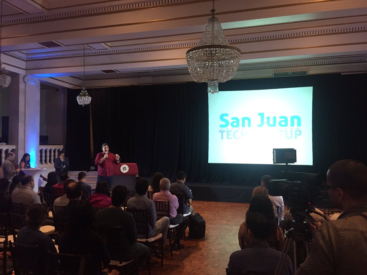 DiegoAlcalaPR's tweet photo. #SanJuanTechMeetup Senate President Challenges participants to make voting in 2020 via mobile apps! Who's in? https://t.co/C2jeE8DTl1