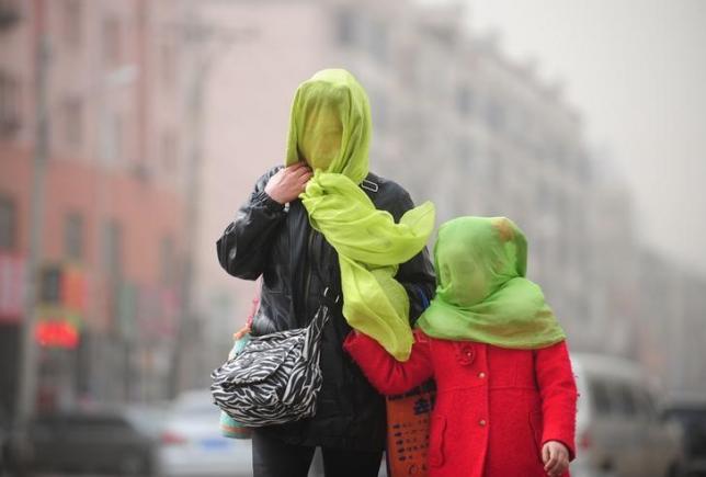 Greenpeace's tweet photo. Review of 17 studies says exposure to air pollution linked to high blood pressure https://t.co/xhczljMe1R https://t.co/9uDckzy7pB
