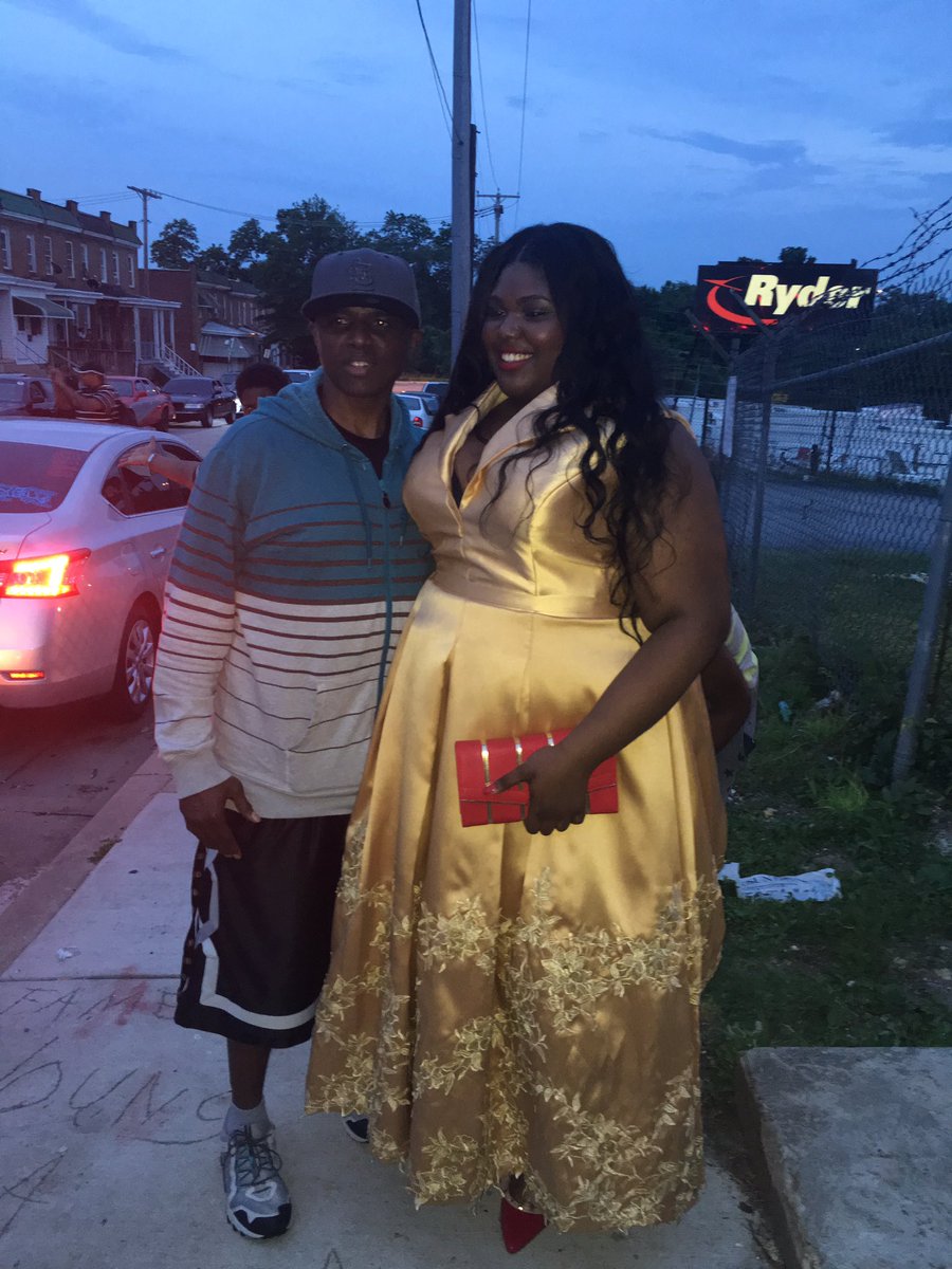 pettyy_E's tweet photo. #prom2k6 #whsprom2k16 https://t.co/Y2MPUQY4mP