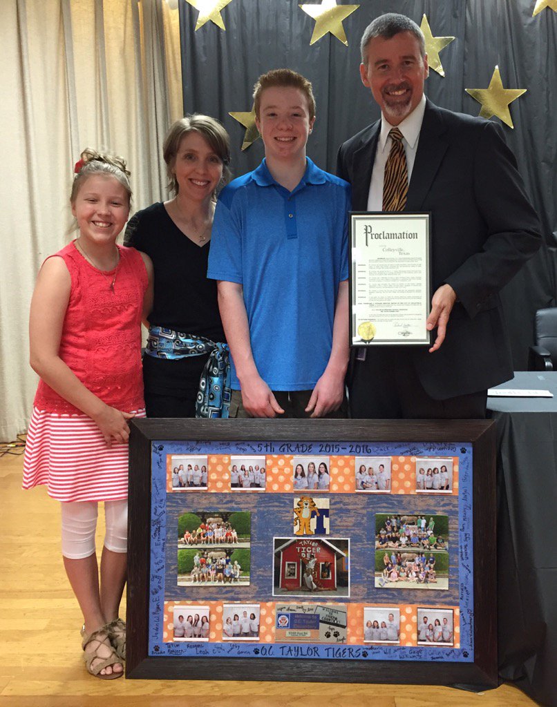 David_Kinney915's tweet photo. Very proud to celebrate a special proclamation from the city of Colleyville with my family today! #theoctway https://t.co/81cRhqW1aM