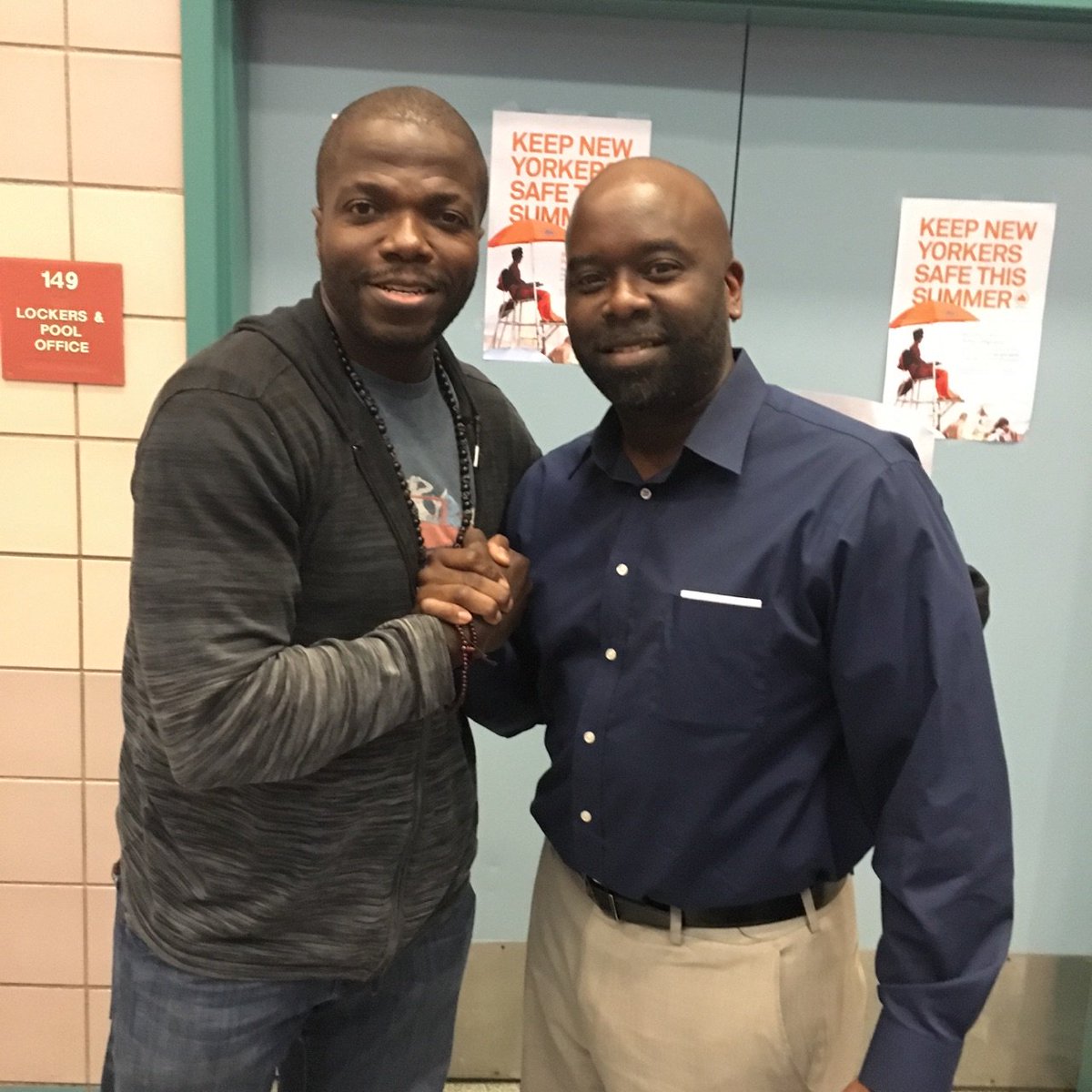 zansari8's tweet photo. You were such an energizer to tchrs & staff when you visited! Knowing that someone cares matters #SaveMeyerLevin https://t.co/3745AKbG1i