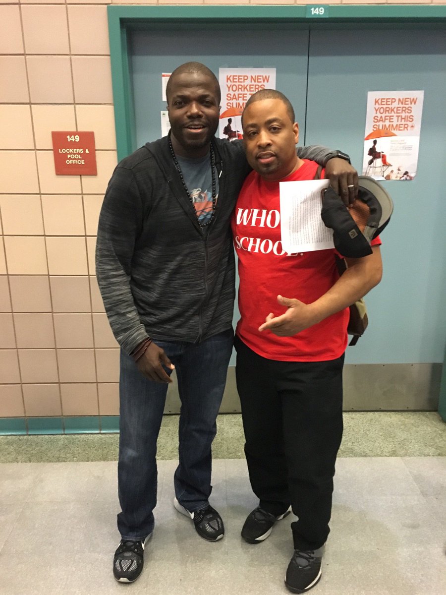 zansari8's tweet photo. You were such an energizer to tchrs & staff when you visited! Knowing that someone cares matters #SaveMeyerLevin https://t.co/3745AKbG1i