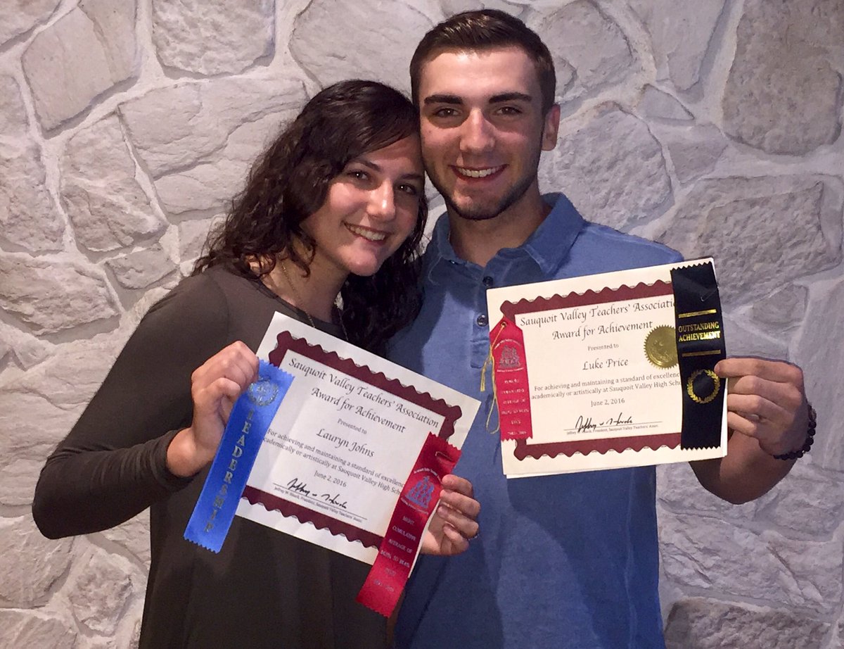 ryn_xii's tweet photo. my boy got a scholarship alreadyπ #soproud #hellasmart ππ (and houck wanted a picture???πππ) https://t.co/14b9fuEIsm
