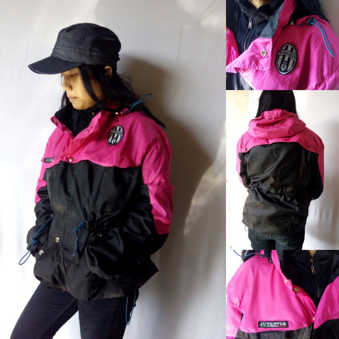 ElfridaJuve's tweet photo. Jaket Parka Juventus Ready size M L XL XXL
Yuk order skrg juga 📨🏃🏃
📲BBM 5F39D9FD
📲WA 0895345974582 https://t.co/3ZIA27GfAx