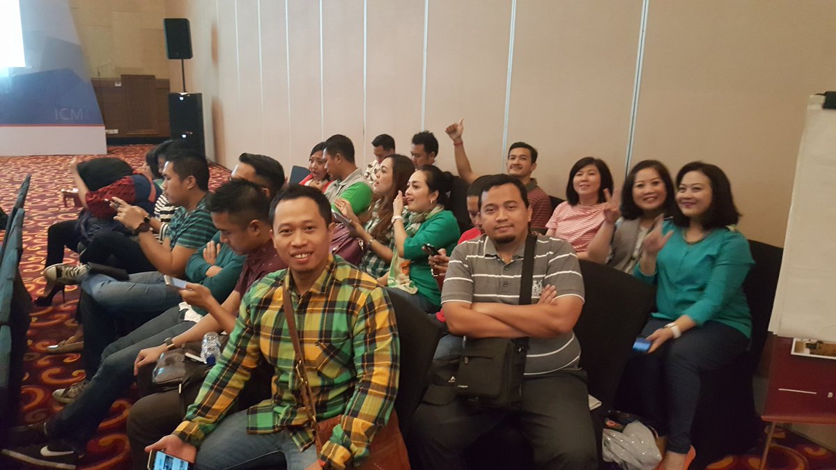 nameisguru's tweet photo. Tweet crazy generation....#icmgroup6 https://t.co/ONHIHP3Hzq