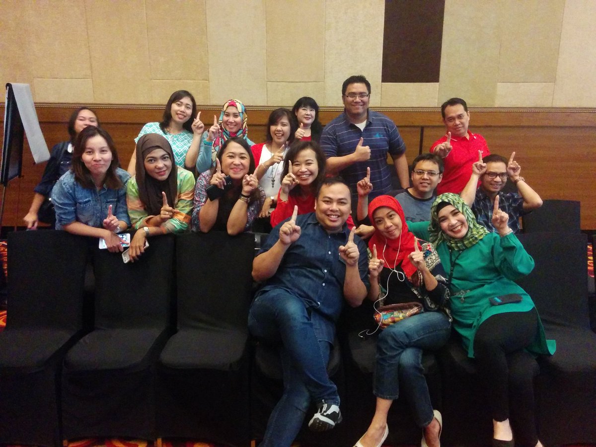 saputroand's tweet photo. Satu...satu....ok..!! #icmgroup1 #proudofaxa #proudofAXAMandiri https://t.co/4DK12Ss3Xf