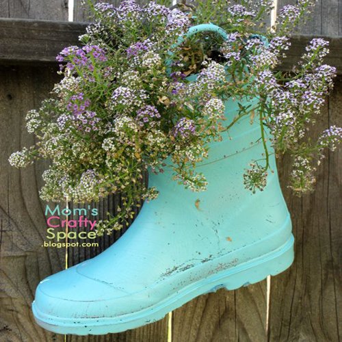 arizonapottery's tweet photo. It doesn't get any easier than this! #DIY #pottery #garden #planter #arizonapottery #getcreative #bootplanter https://t.co/PYhE3XXtT8