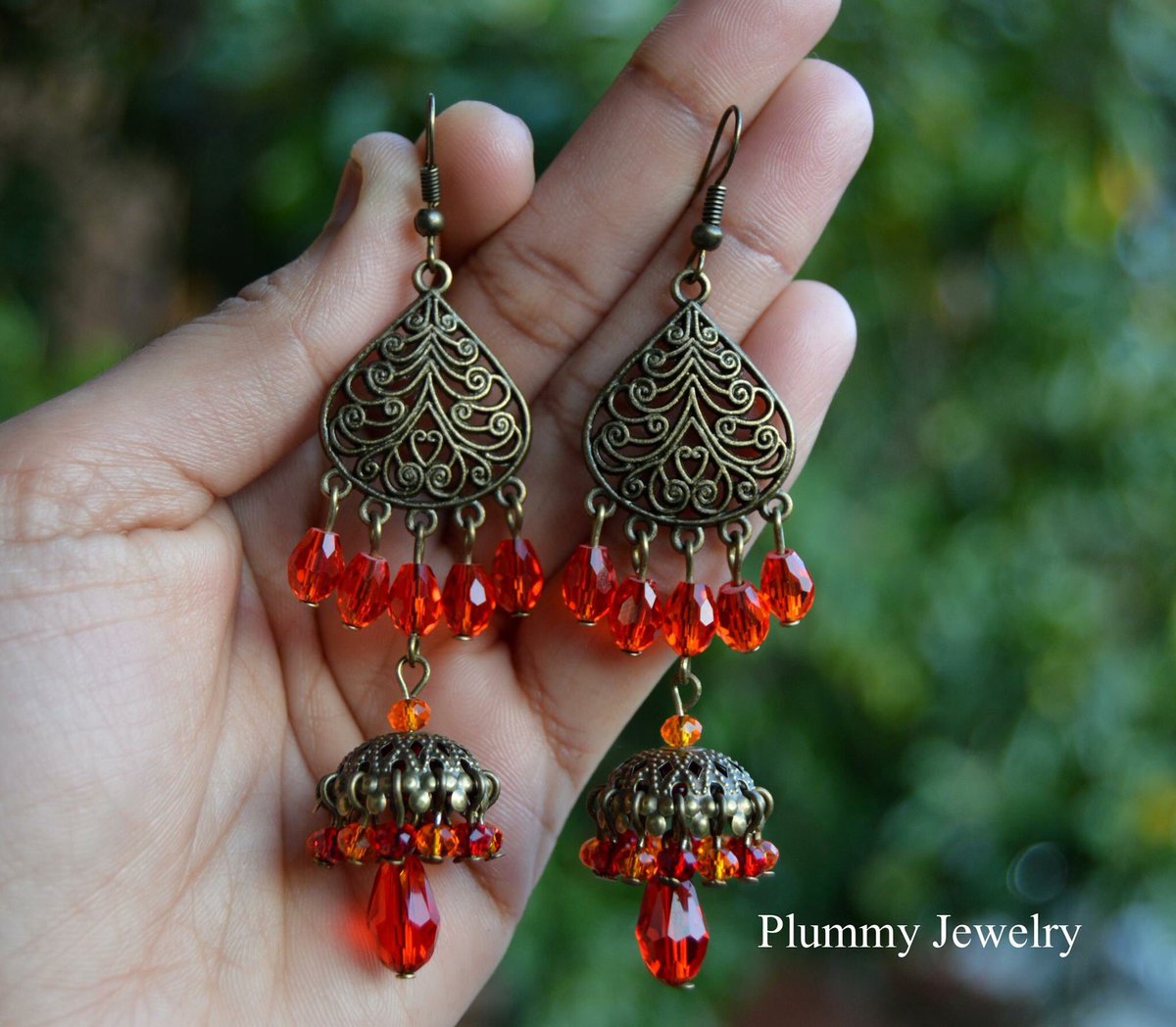 PlummyJewelry's tweet photo. #fall chandelier earrings #etsy https://t.co/ucwDNsANZ2 #plummyjewelry #fallearrings #etsymntt #fashion #trendy #usa https://t.co/uWDqDrX4oS