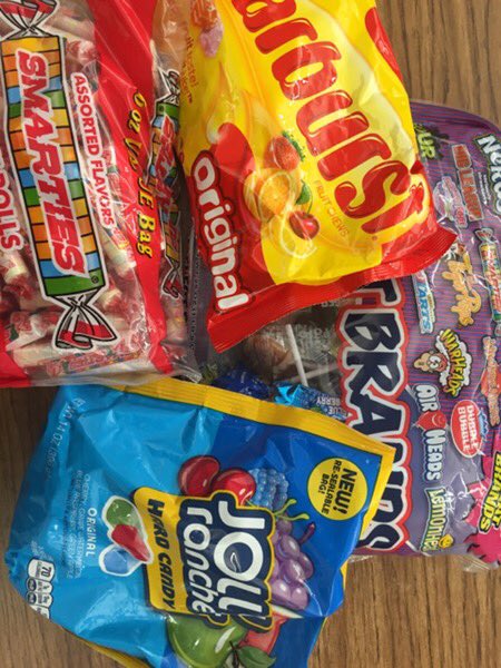 LMHSMSA's tweet photo. Candy donations are accepted through Tuesday inside room 560!! #MSA #candyleis https://t.co/CnpKLgGKAs