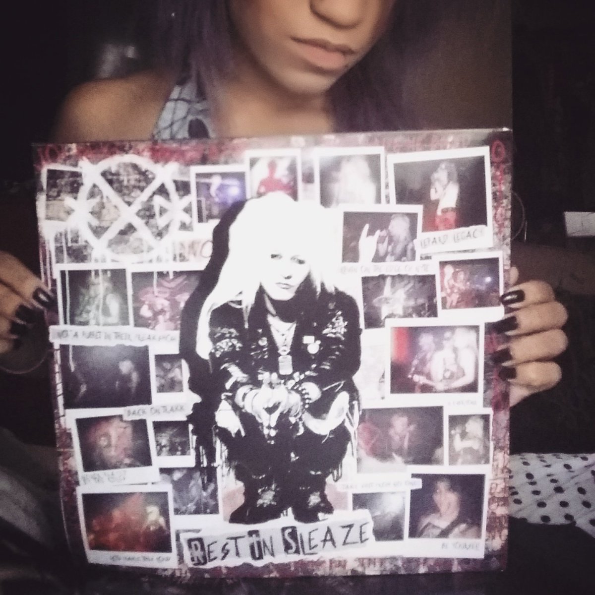 AzzyPoizon's tweet photo. I got my #RestInSleaze vinyl the other day & was one of the lucky few who got a red one 💘 #iAmInLove #Crashdiet ❤ https://t.co/OX7qrEaLxk