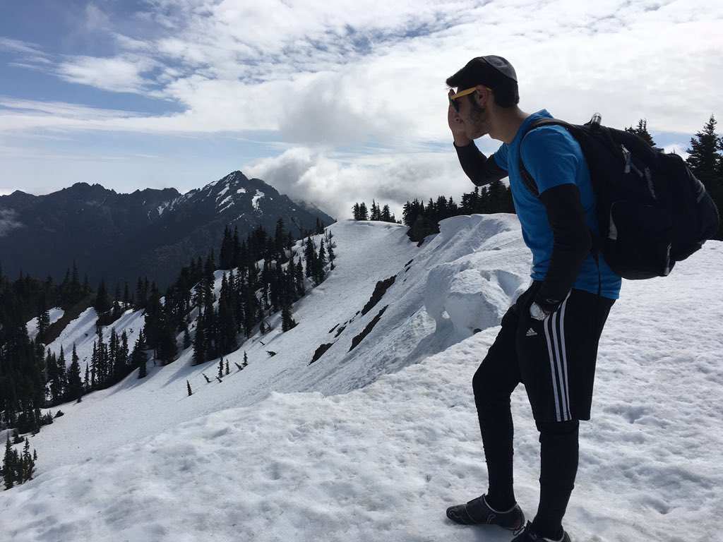 datcampus's tweet photo. View from the top of Hurricane Ridge. Challenging ourselves to push to complete the ascent together #immersion https://t.co/YS4sm2NKtT