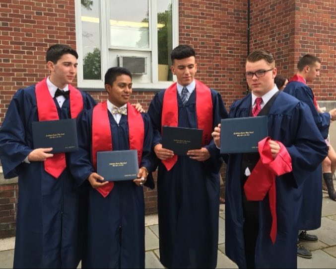 ajturch35's tweet photo. Graduation day w my broskis πππ #NowItsOva https://t.co/7reEbbFuTB