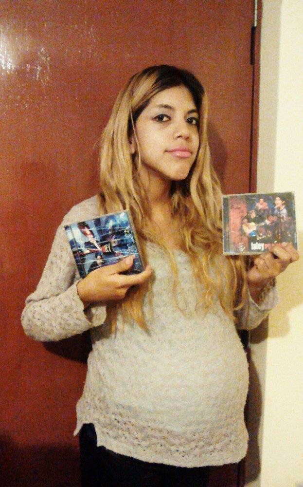 Lavandaht's tweet photo. #LaLeyEnOxigeno Fan de La Ley Toda la vida!!!! Ahora acompañada de mis leyitos!!!!! @laleyoficial https://t.co/DzEoewUn3B