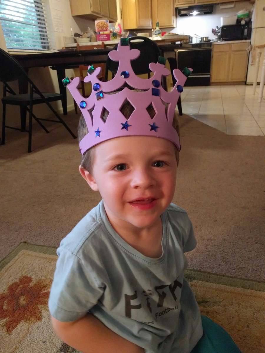 mirandahbennett's tweet photo. @linds_bot There's been a palace coup. https://t.co/0f9Hm7Ql5T