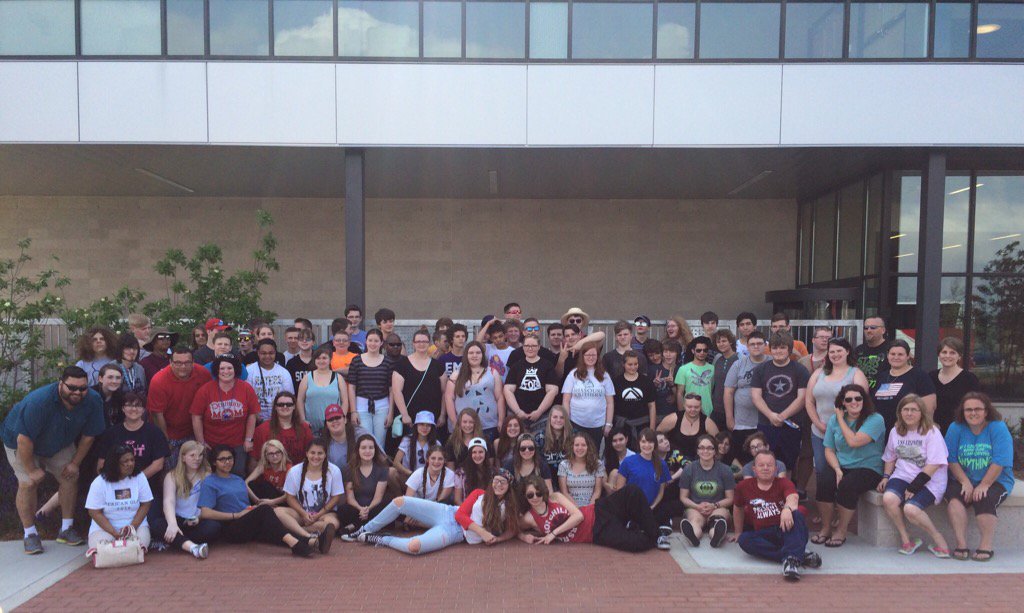 And they're off! #nationalmemorialdayparade #dcbound #joplineaglepride