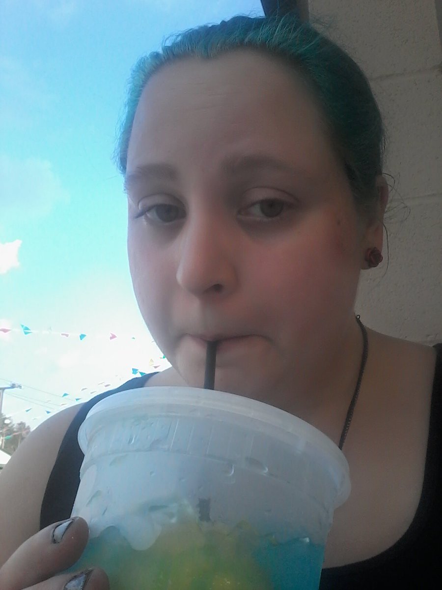 CAliceClark's tweet image. #blueraspberrylemonade @brandon_michele